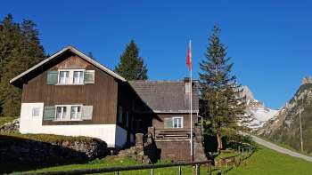 Tannhütte am Sämtisersee