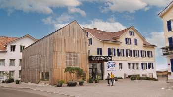 Aussenansicht JUST Welt